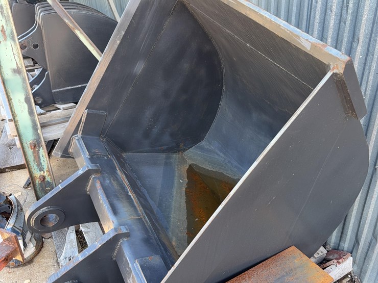 excavator-bucket-image-1
