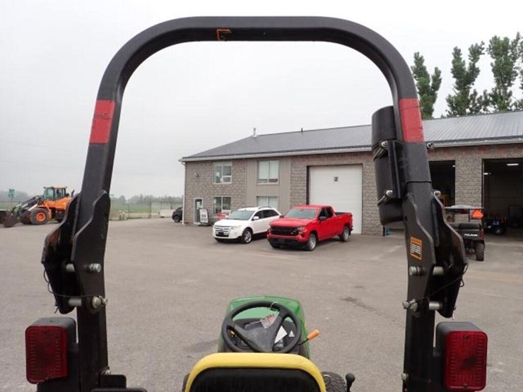 john-deere-200-image-42