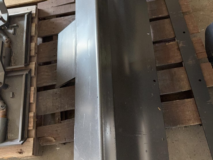 molboard/cutting-edge-section-image-1