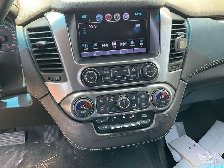 2018-chevrolet-tahoe-image-24