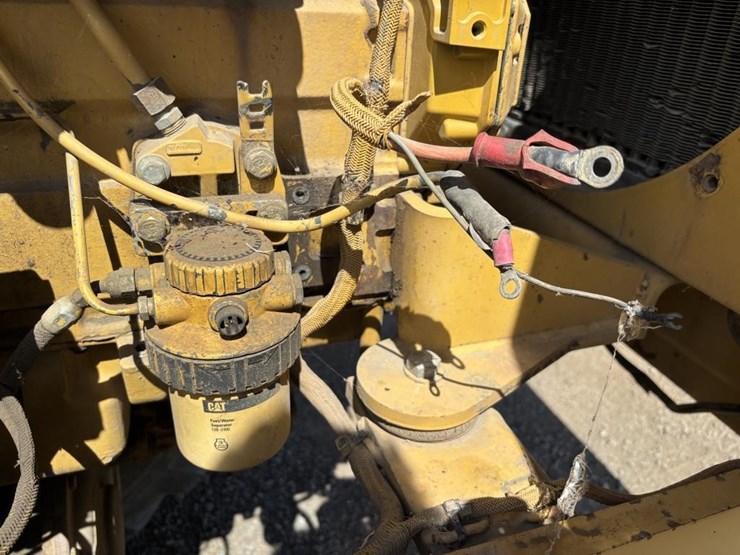 caterpillar-cp-433c-image-27