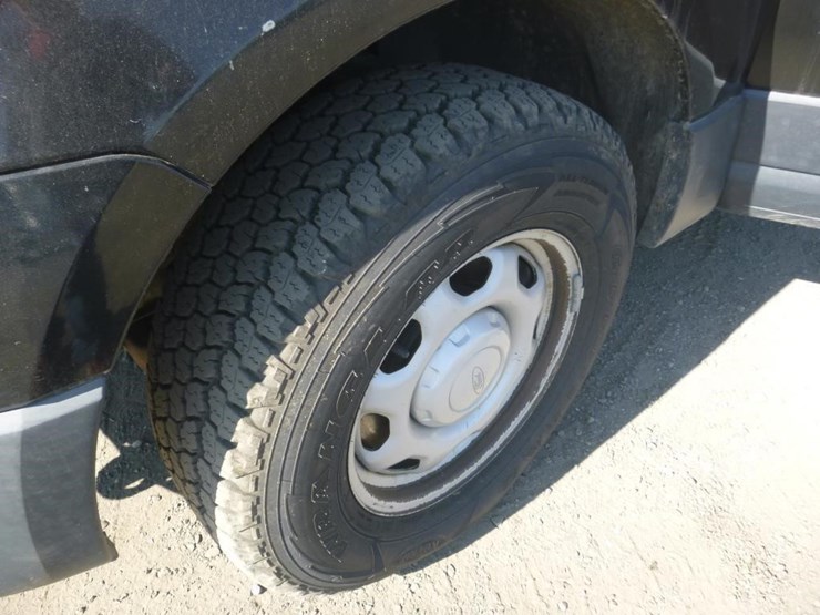 2011-ford-expedition-image-13