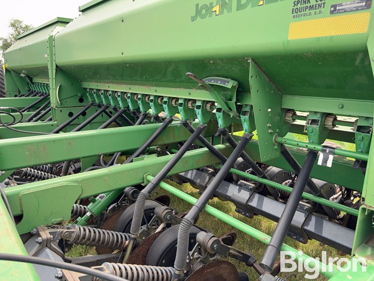 john-deere-1590-image-18
