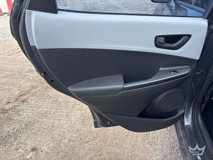 2019-hyundai-kona-sedan-image-13