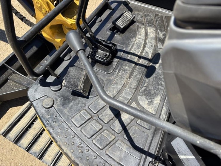 2018-caterpillar-303e-cr-image-27