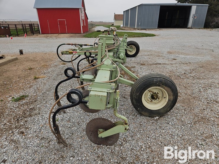 orthman-603-383-9r30-3-pt-anhydrous-applicator-image-4