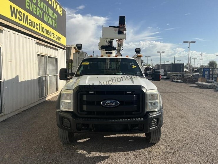 2015-ford-f550-image-3