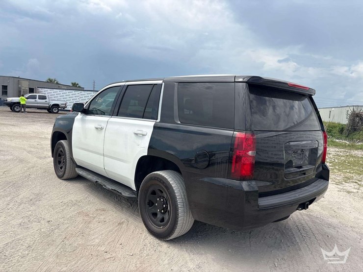 2019-chevrolet-tahoe-image-4