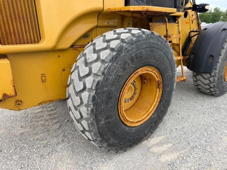 2010-caterpillar-924h-image-44