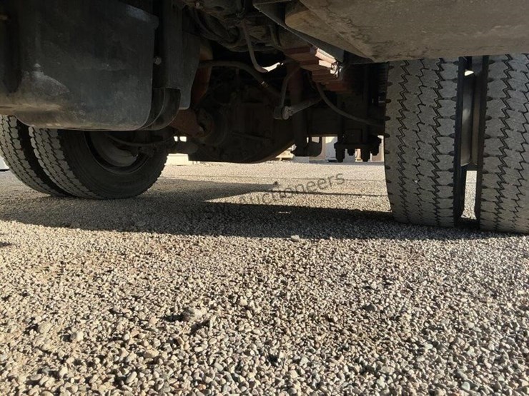 2016-ford-f550-image-29