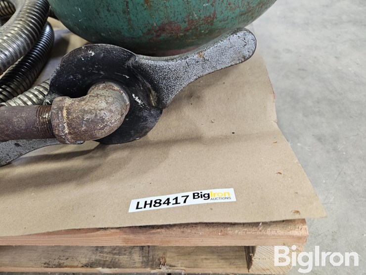 mig-welder-and-other-tools-image-16