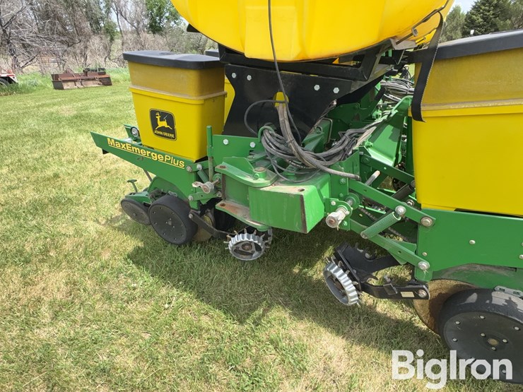 john-deere-1760-image-16