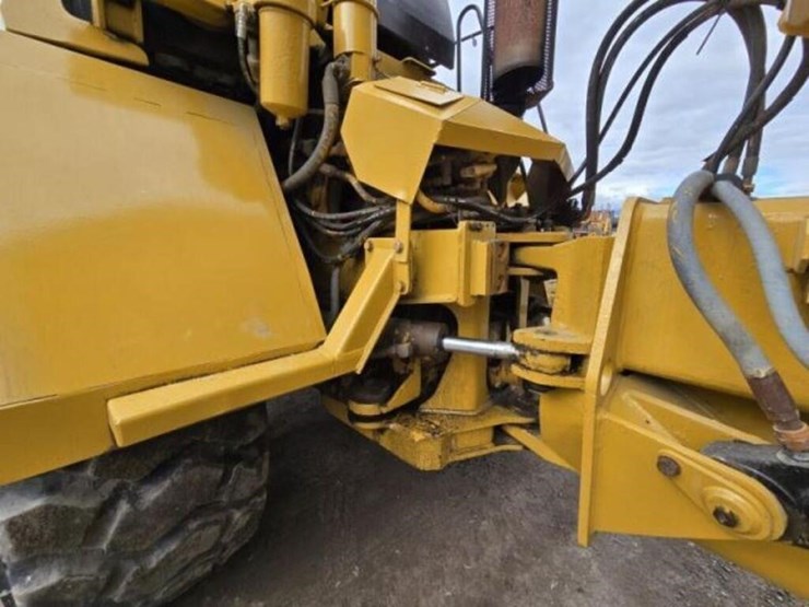 1996-caterpillar-d250e-image-26
