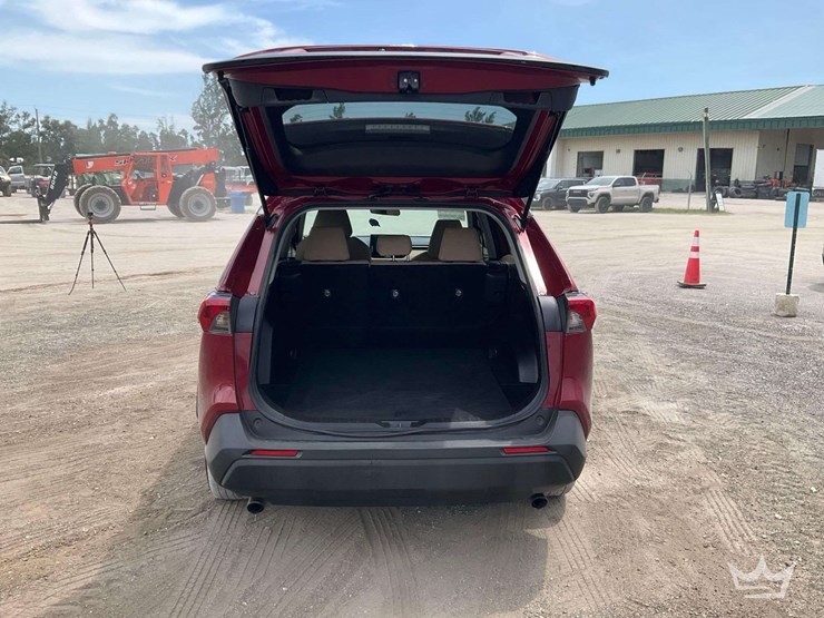 2019-toyota-rav4-image-30