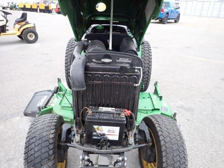 john-deere-200-image-26