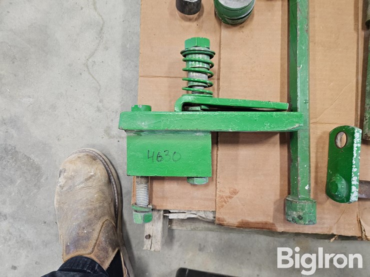 hand-tools,-tool-boxes-and-john-deere-parts-image-11