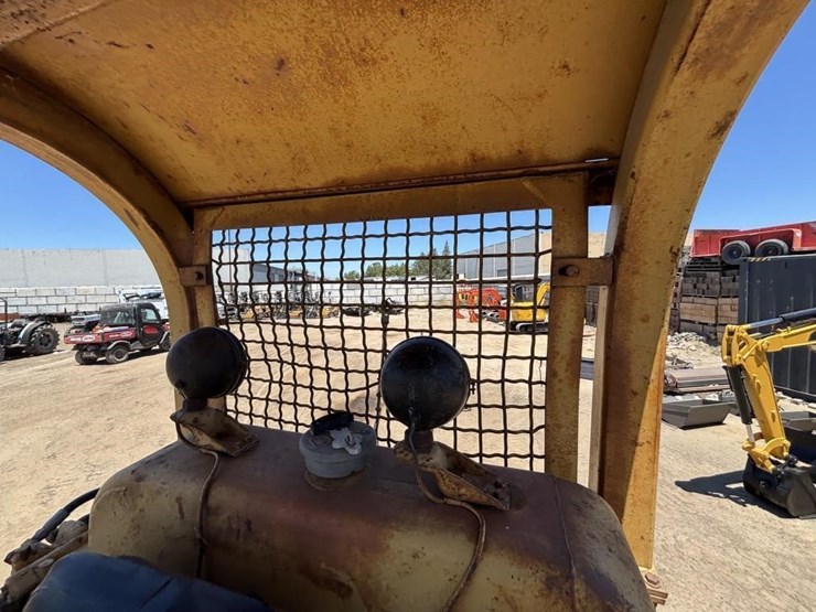 1957-caterpillar-955h-image-42