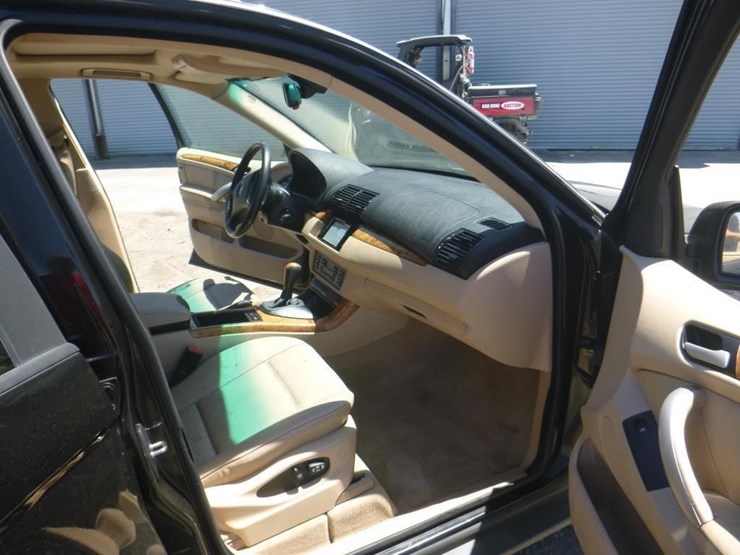 2003-bmw-x5-image-6