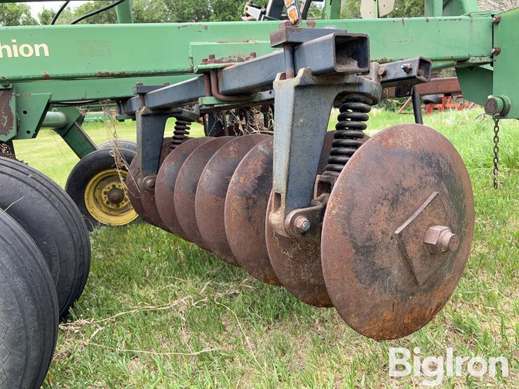 john-deere-235-image-20