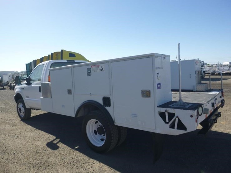 2003-ford-f550-image-4