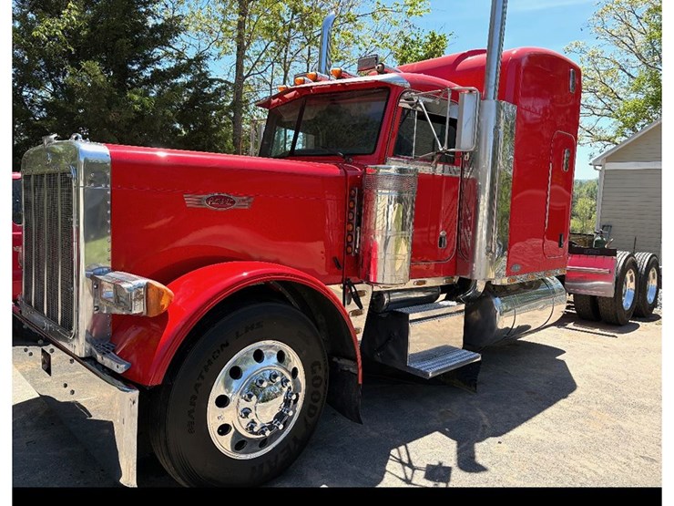1999-peterbilt-379-image-1