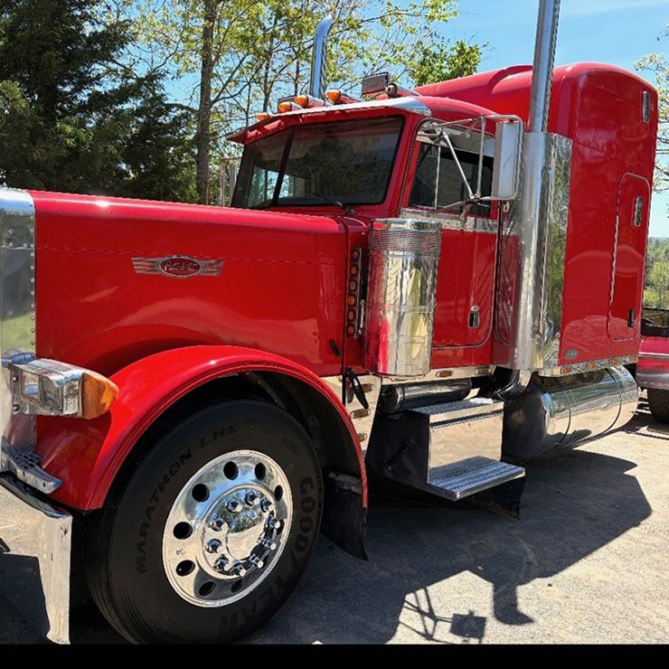 1999 PETERBILT 379