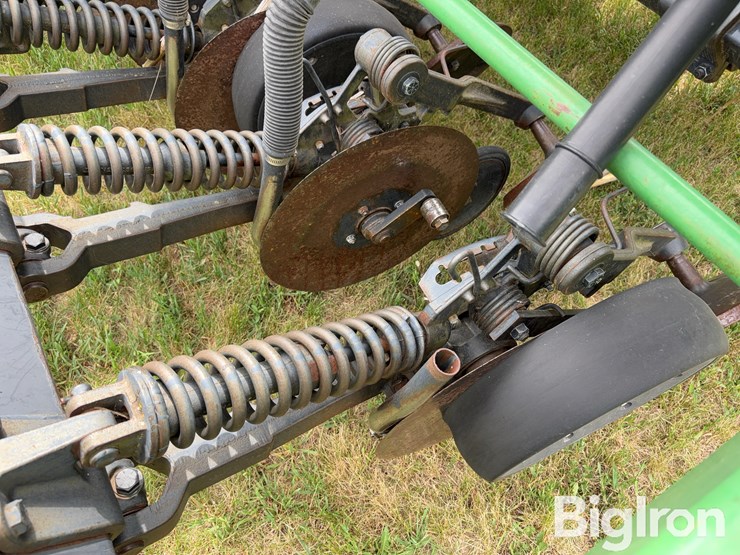john-deere-1590-image-19