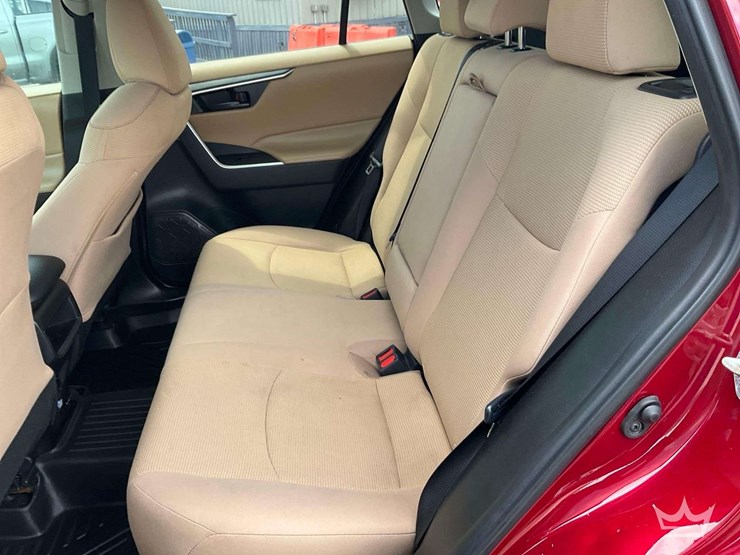 2019-toyota-rav4-image-22