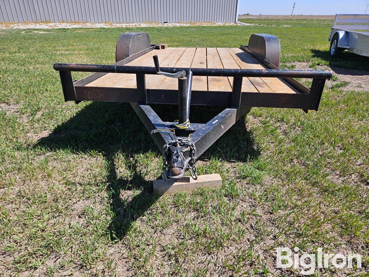 t/a-flatbed-trailer-image-2