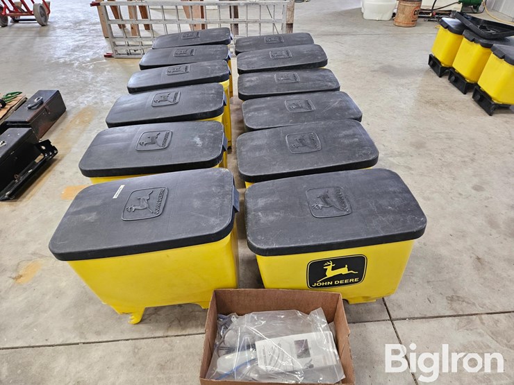 john-deere-planter-seed-boxes-image-4