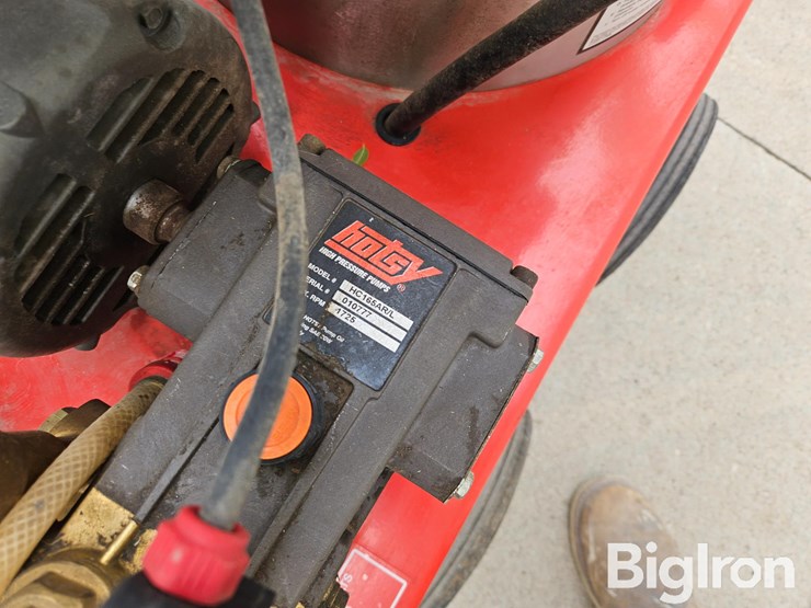 hotsy-555ss-hot-water-pressure-washer-image-13
