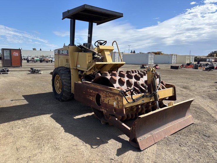 caterpillar-cp-433c-image-2
