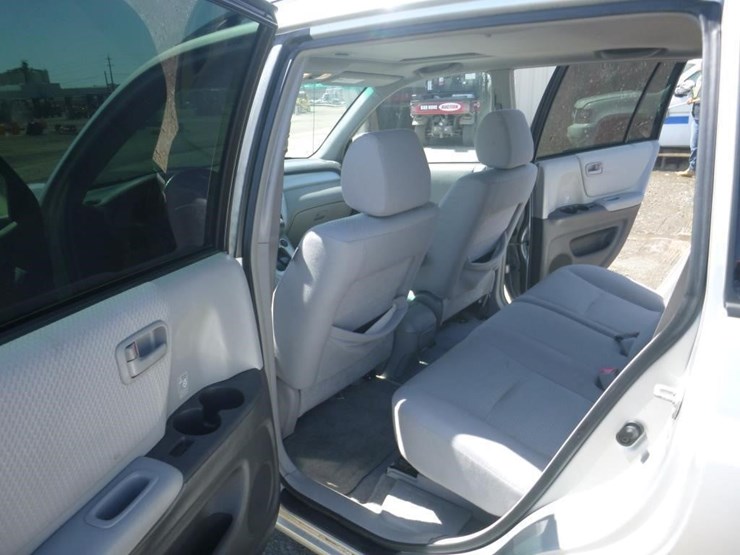 2004-toyota-highlander-image-7