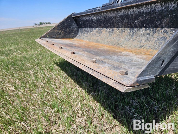 2019-deere-332g-image-11