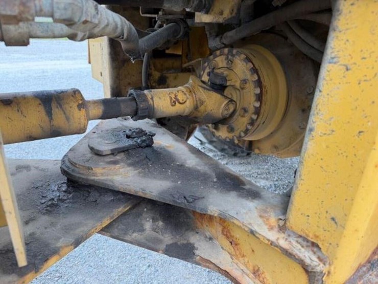 2010-caterpillar-924h-image-40
