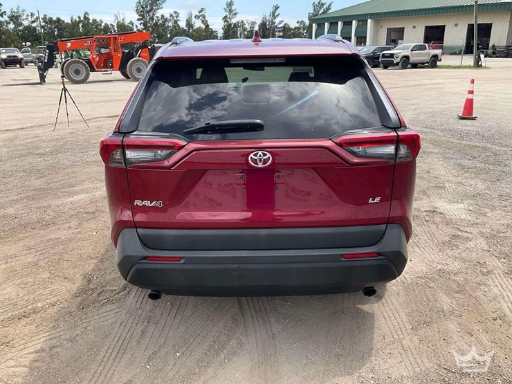 2019-toyota-rav4-image-28
