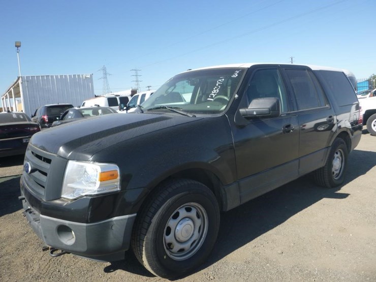 2011-ford-expedition-image-1