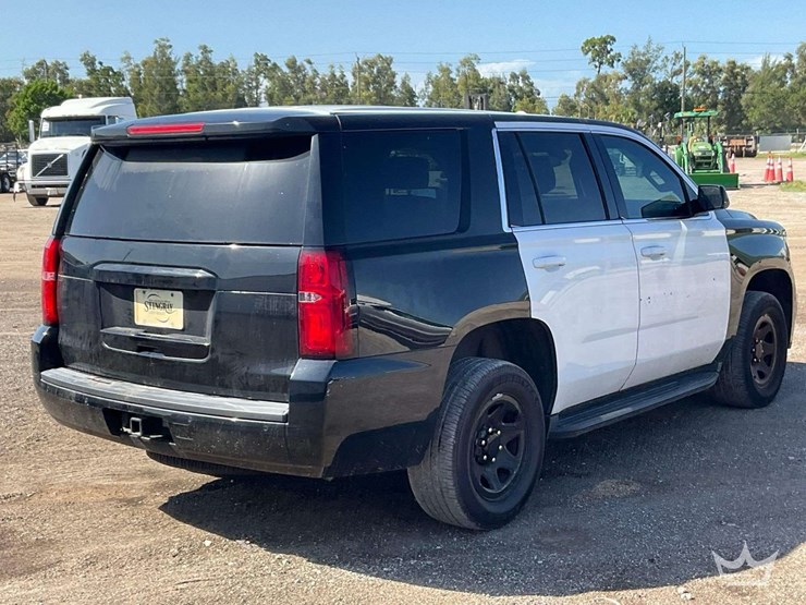 2020-chevrolet-tahoe-image-3