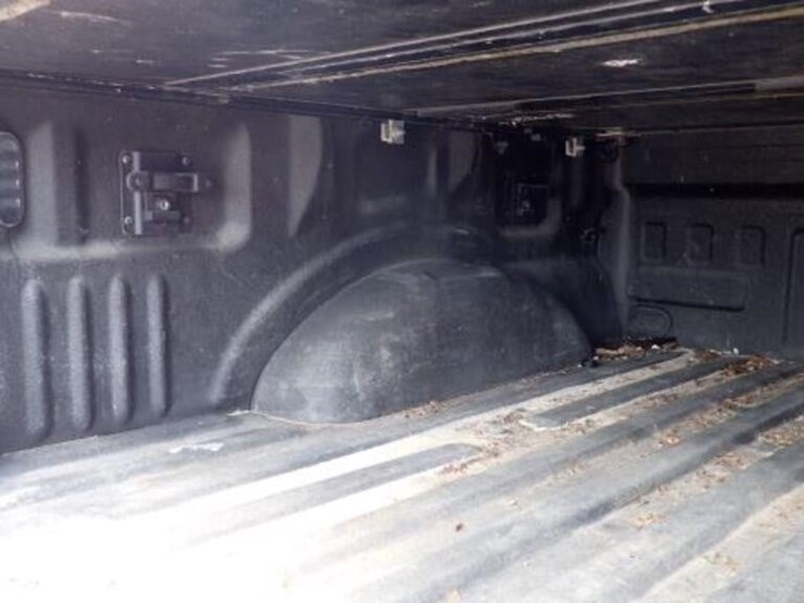 2016-ford-f150-image-32