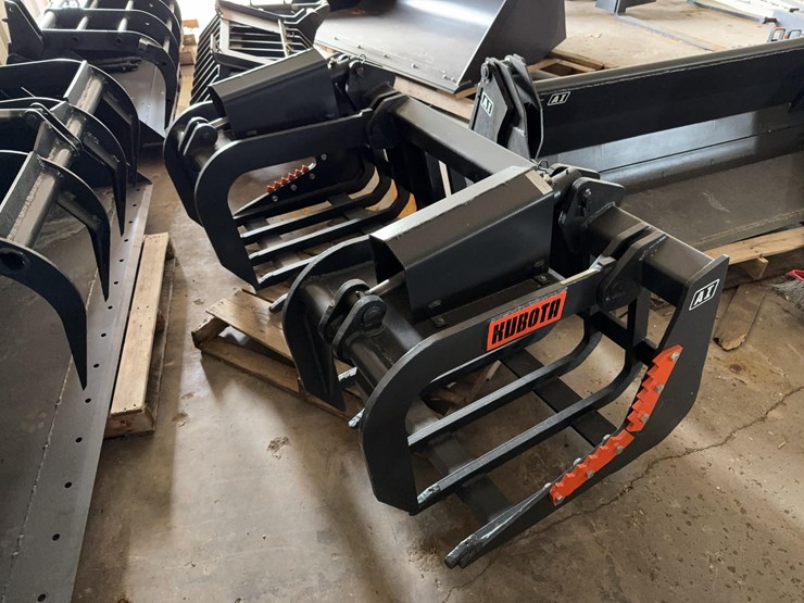 attachments-international-scoop-rake-image-1