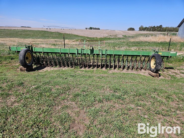 john-deere-400-image-2