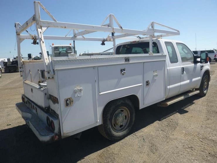 2010-ford-f250-image-3