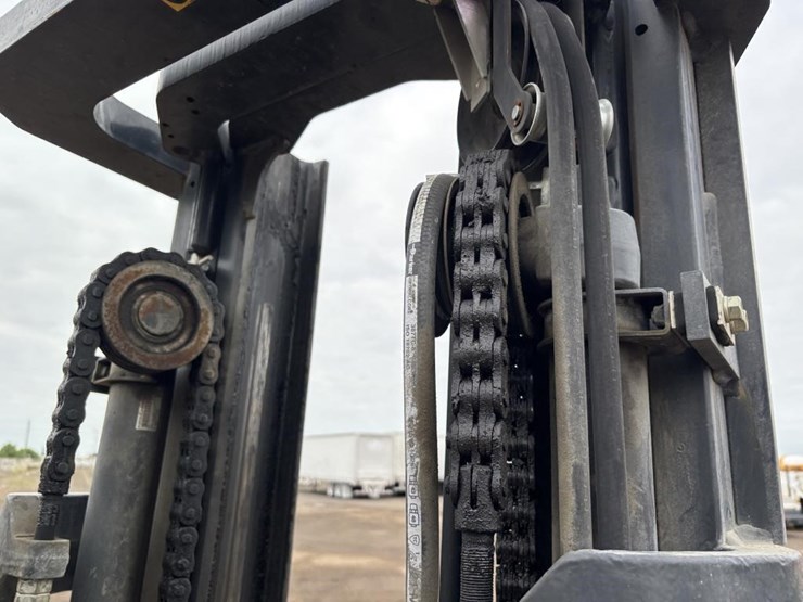 2020-caterpillar-2c6000-image-14