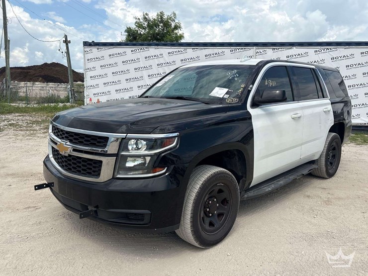 2019-chevrolet-tahoe-image-1