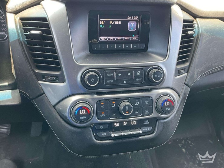 2016-chevrolet-tahoe-image-15