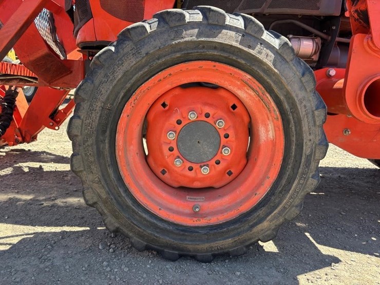 2013-kubota-l3800d-image-29