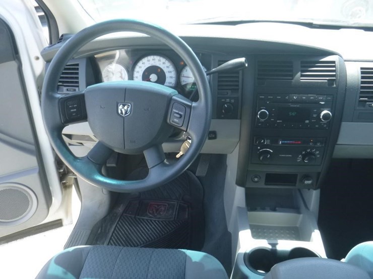 2008-dodge-durango-image-9