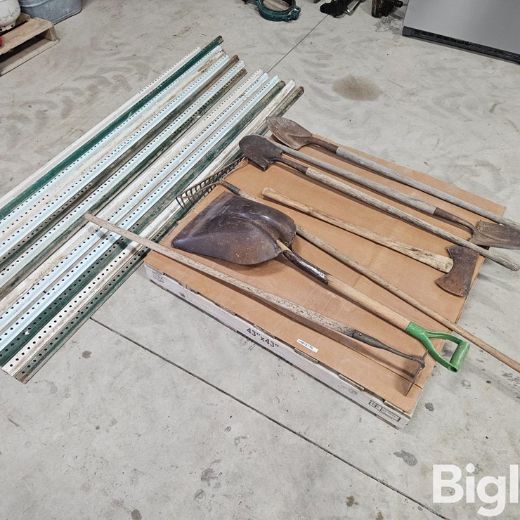 Gardening/Yard Tools And Fence Posts