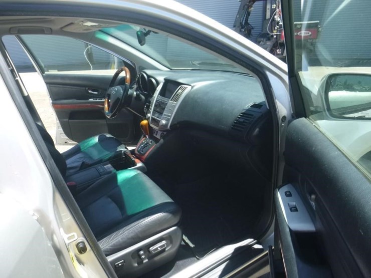 2006-lexus-rx330-image-6