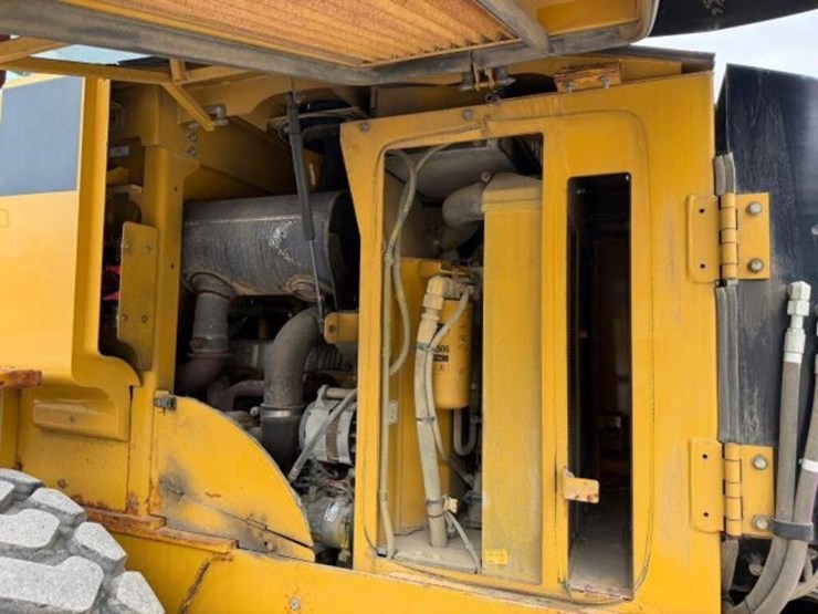 2010-caterpillar-924h-image-24